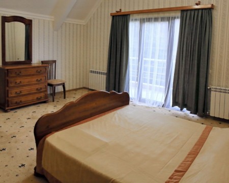 Люкс трехкомнатный 2-х местный 2 корпус