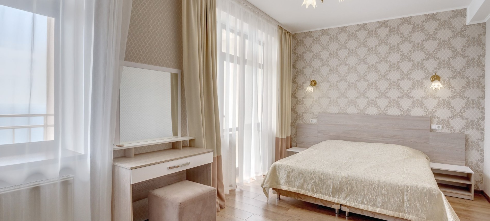 Люкс двухкомнатный 2-х местный 5 корпус