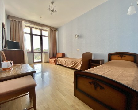 Стандарт «Море» однокомнатный 2-х местный (с балконом) 5 корпус