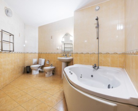 Люкс трехкомнатный 2-х местный 5 корпус