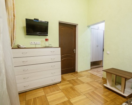 Стандарт двухкомнатный 2-х местный (с балконом) 4 корпус