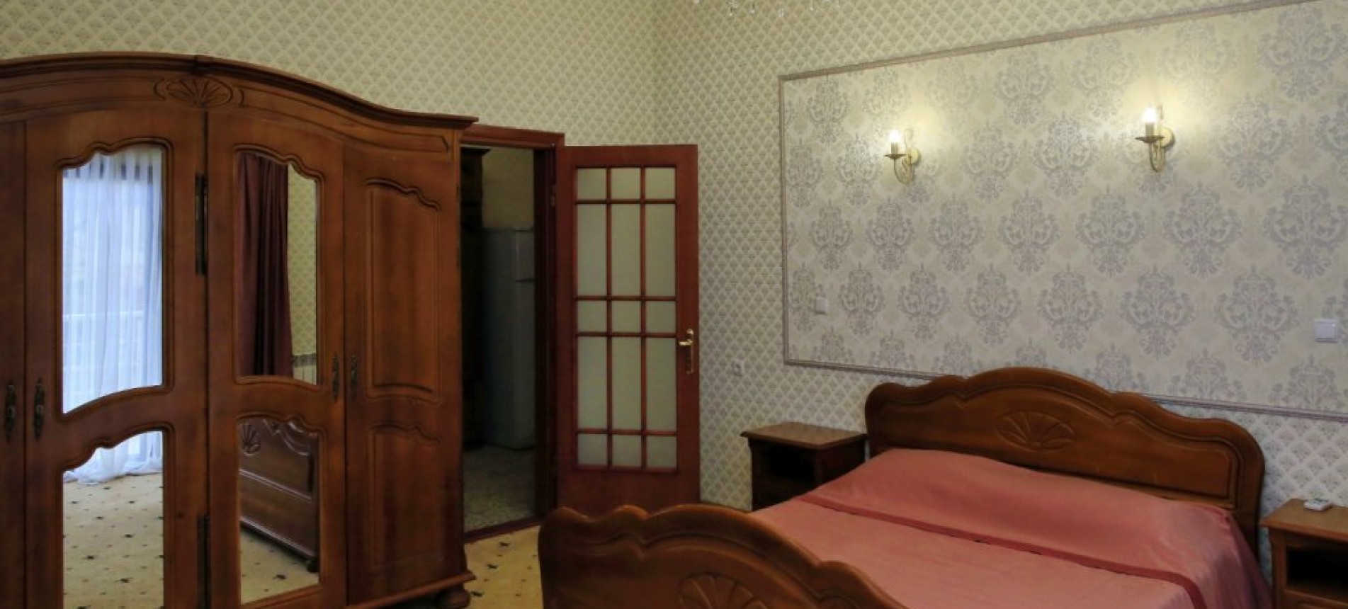 Люкс трехкомнатный 2-х местный 2 корпус