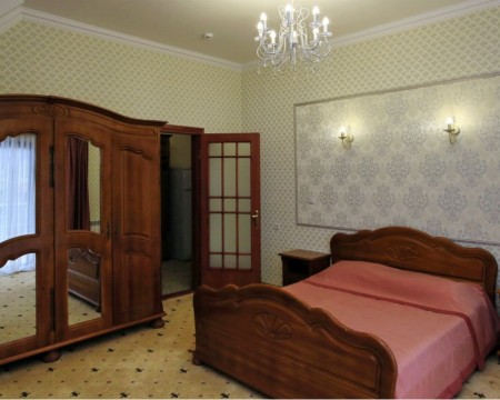 Люкс трехкомнатный 2-х местный 2 корпус