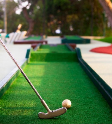 Мини гольф