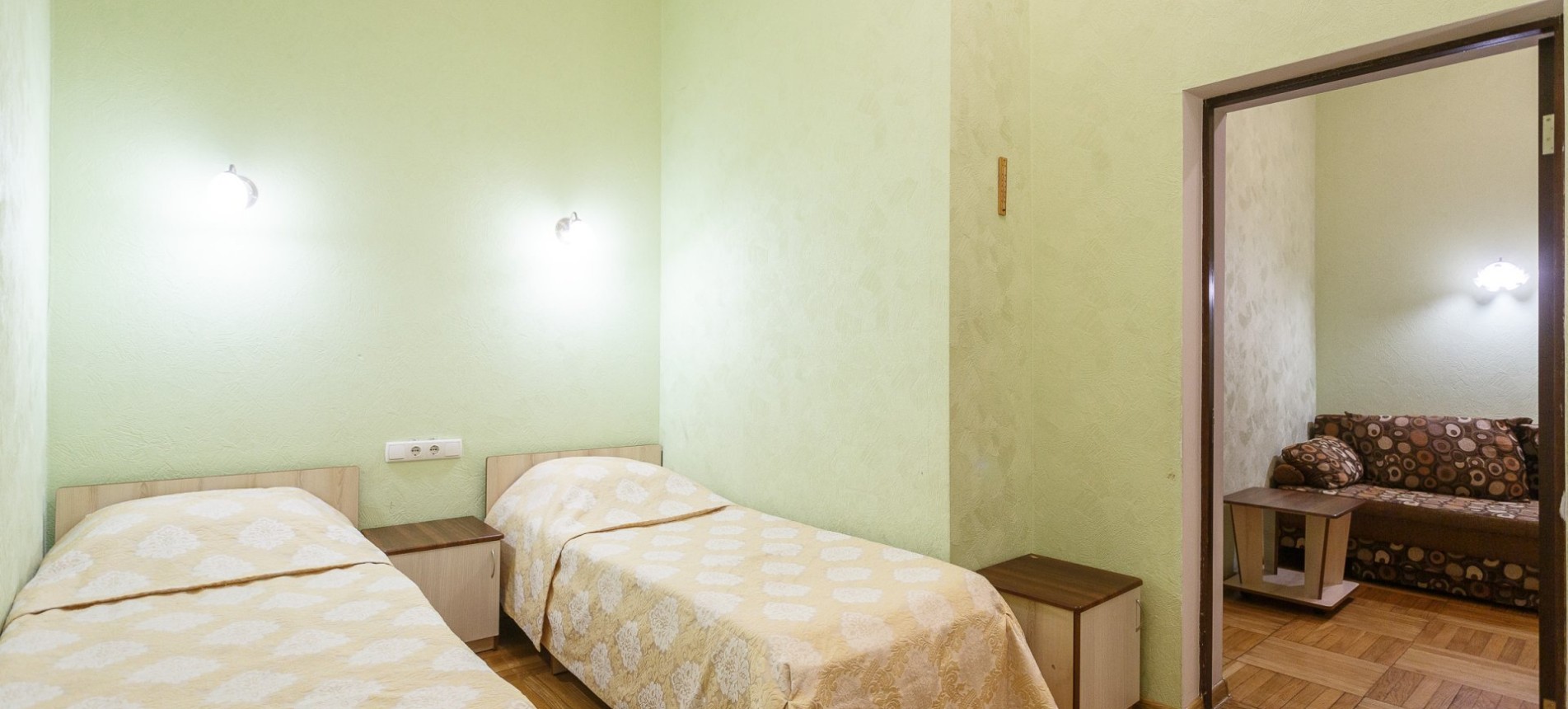 Стандарт двухкомнатный 2-х местный (с балконом) 4 корпус