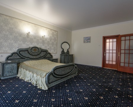 Сюит трехкомнатный 2-х местный 2 корпус