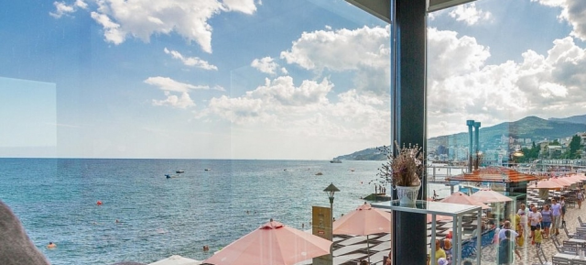 Два крымских пляжа включены в десятку лучших в России