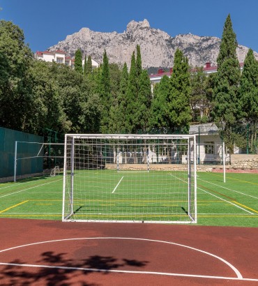 Спортивная площадка